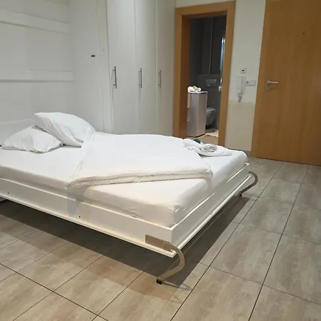 Rousegaeertchen *
